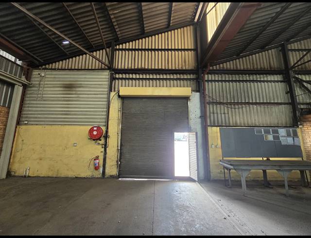 1,000M² WAREHOUSE TO LET IN BENONI SOUTH